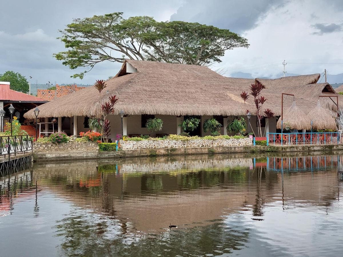 Hotel Campestre San Joaquin Garzon  Exterior photo